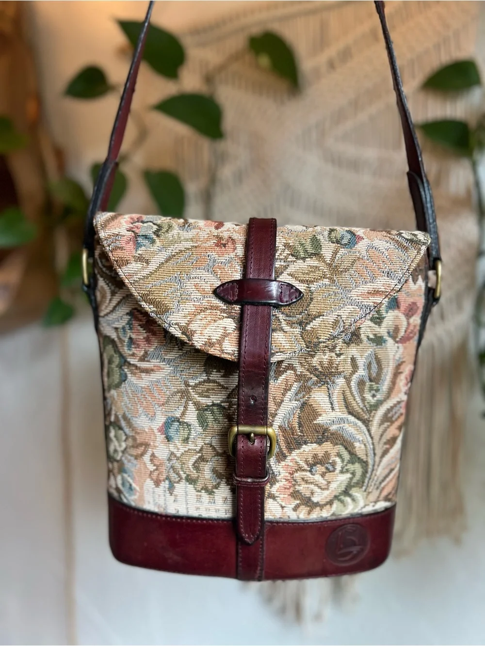 Vintage Floral Tapestry Crossbody Bag Leather Boho Cottagecore Bucket Purse - Picture 13 of 14